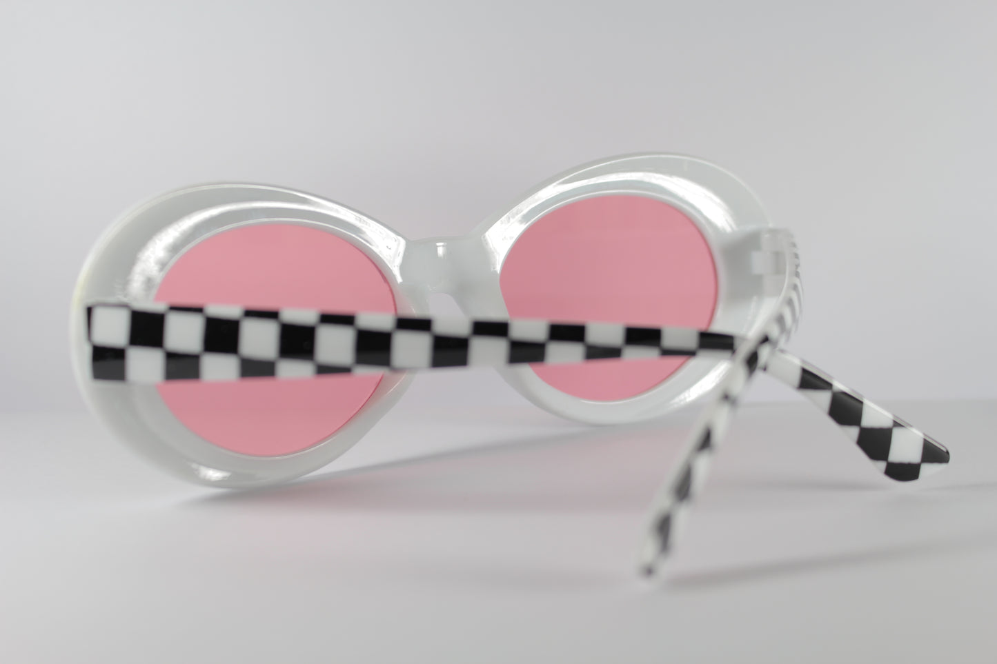 Pinky Chess 40s