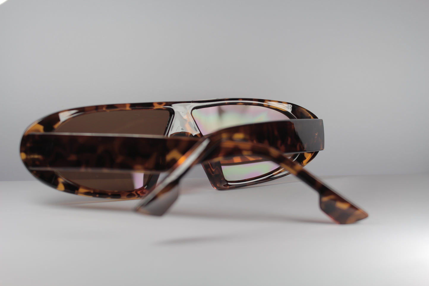 Brown Oval ZigZag