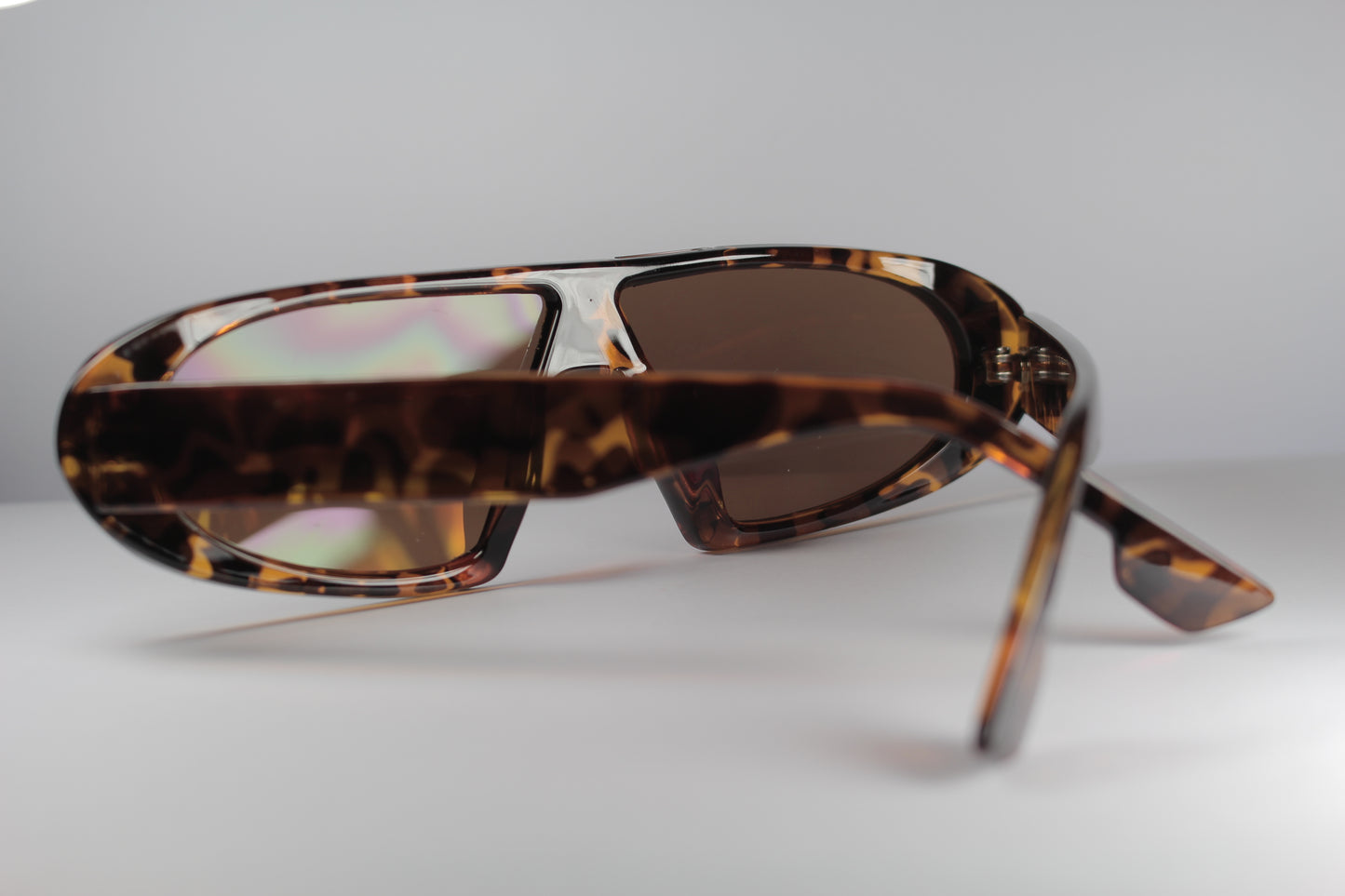 Brown Oval ZigZag