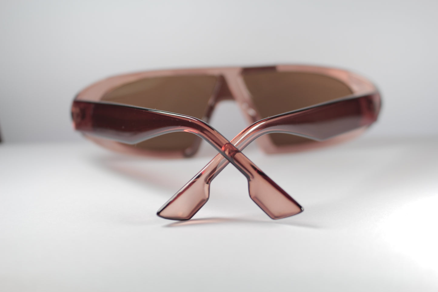 Brownish Oval ZigZag
