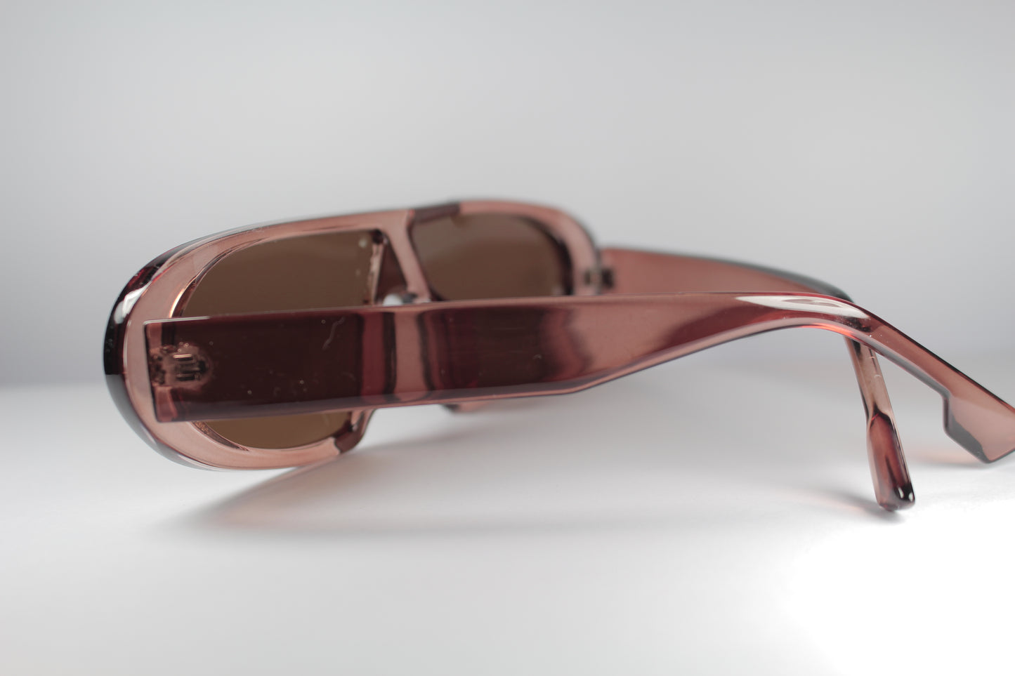 Brownish Oval ZigZag